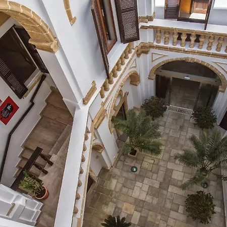 Al Pescatore & Restaurant غالّيبولي